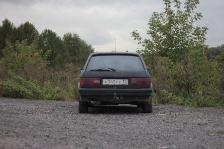 BMW E30 325iX универсал фото сзади