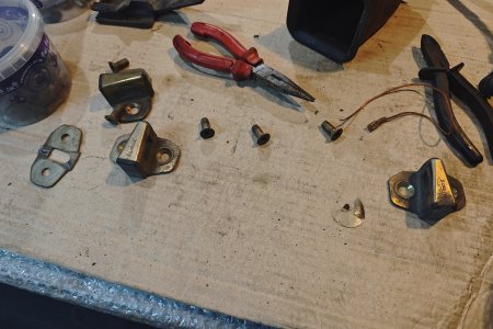 Запчасти двери, петли замка и торксы