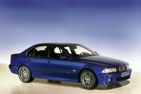 M5 E39 собирали в Дингольфинге на одной линии с обычной 5 серией. Фото: BMW Group