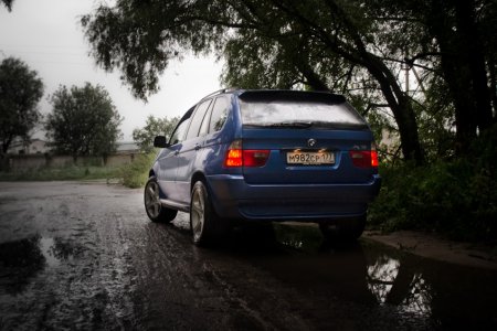 BMW X5 E53 3.0d Estoril Blau Individual