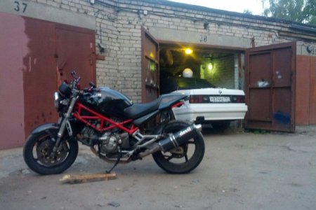 Ducati и E30