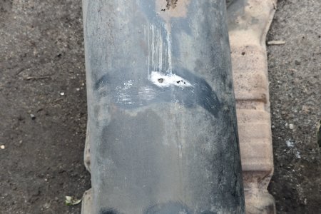 Ужалил шильдик и зачистил все места с коррозией