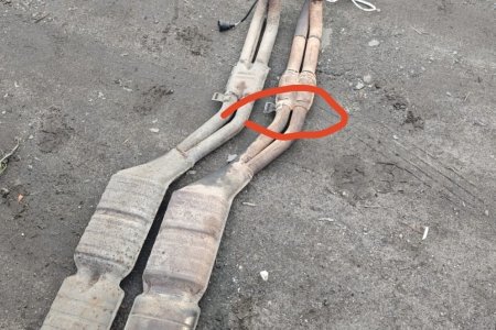 Красным обведена обратная часть крепоения и гле придется пилить