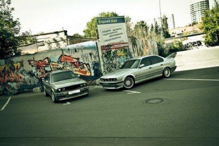 BMW E34 540i и BMW E30 Mtech2