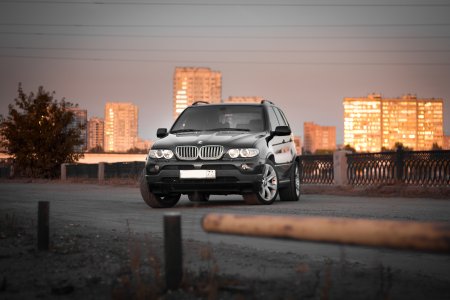 BMW X5 E53  4.8iS фото спереди