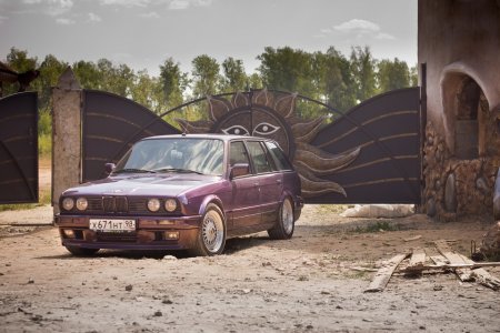 BMW E30 325iS Touring M-technik2