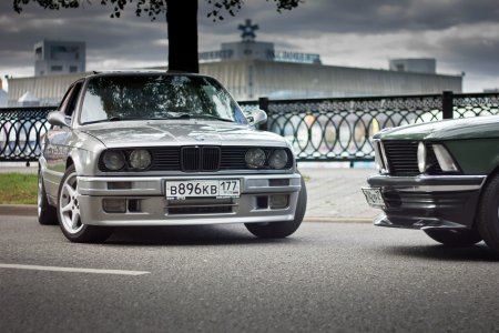 BMW E21 и E30