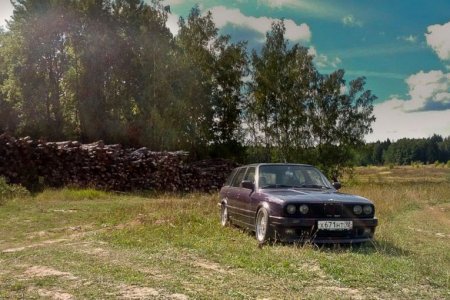 BMW E30 в поле