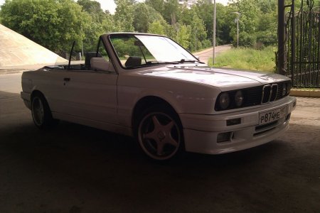 BMW E30 320 Convertible Mtechnik 2