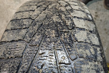 Второе колесо тоже наздуло