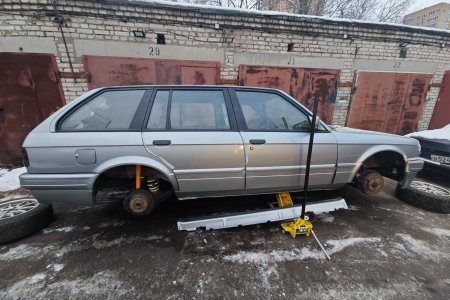 Для сверления отверстий, нужно снять колеса