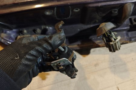 Ограничитель двери