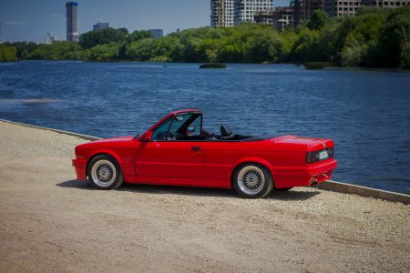 BMW E30 Convertible Mtech2 Red