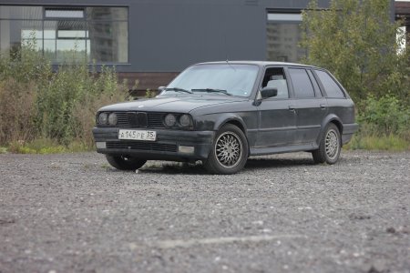 BMW E30 325iX Touring