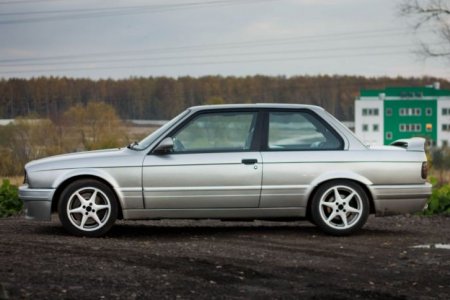 BMW E30 330 Mtechnik2