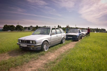 BMW E30 325 Touring Brock B1