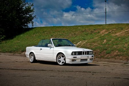 BMW E30 M-technic 2 Convertible белый