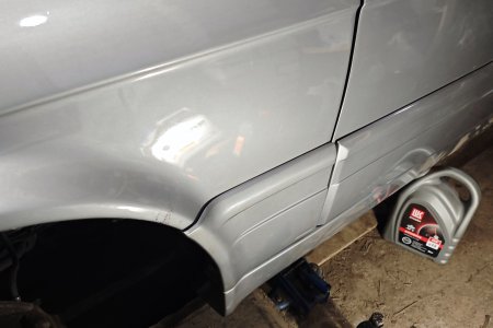 Поставил и закрепил элемент листвы