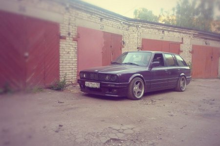 BMW E30 325iS Daytona violett  Mtechnik 2