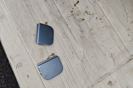 Щаглушки заднего бампера мтехник 2