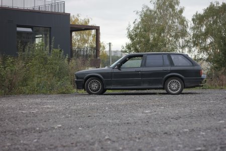 BMW E30 325iX Touring