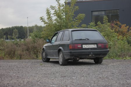 BMW E30 325iX vagon